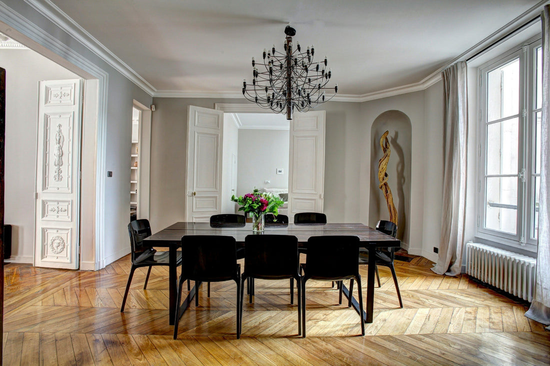 How to Choose the Perfect Chandelier for Your Dining Room
