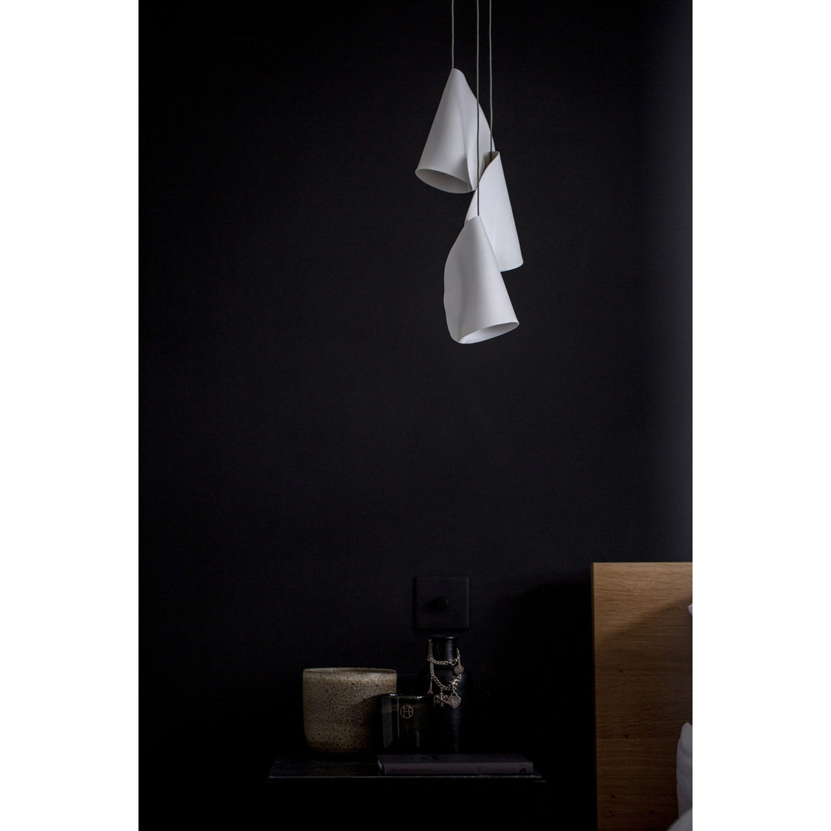 21 Thin Porcelain Pendant Lamp — view 37