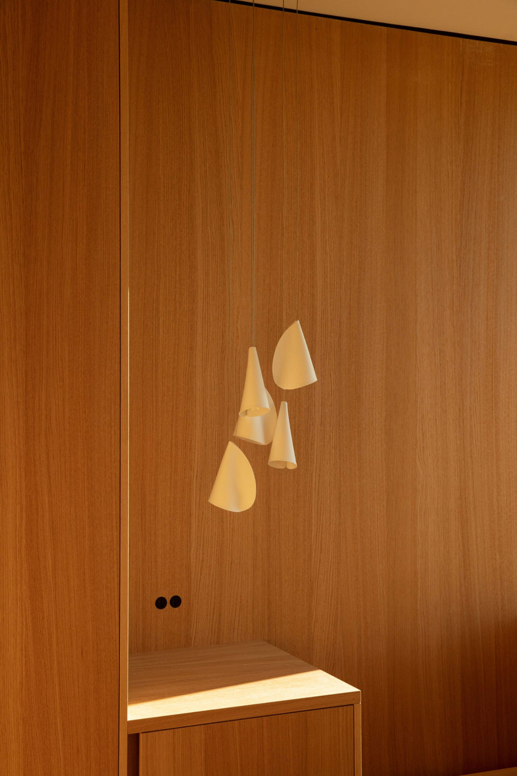 21 Thin Porcelain Pendant Lamp — view 34