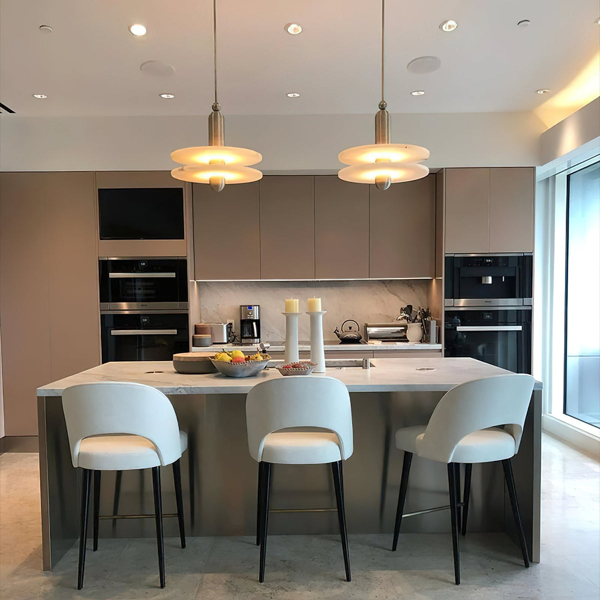 Alabaster Comet Pendant Lamp — view 5