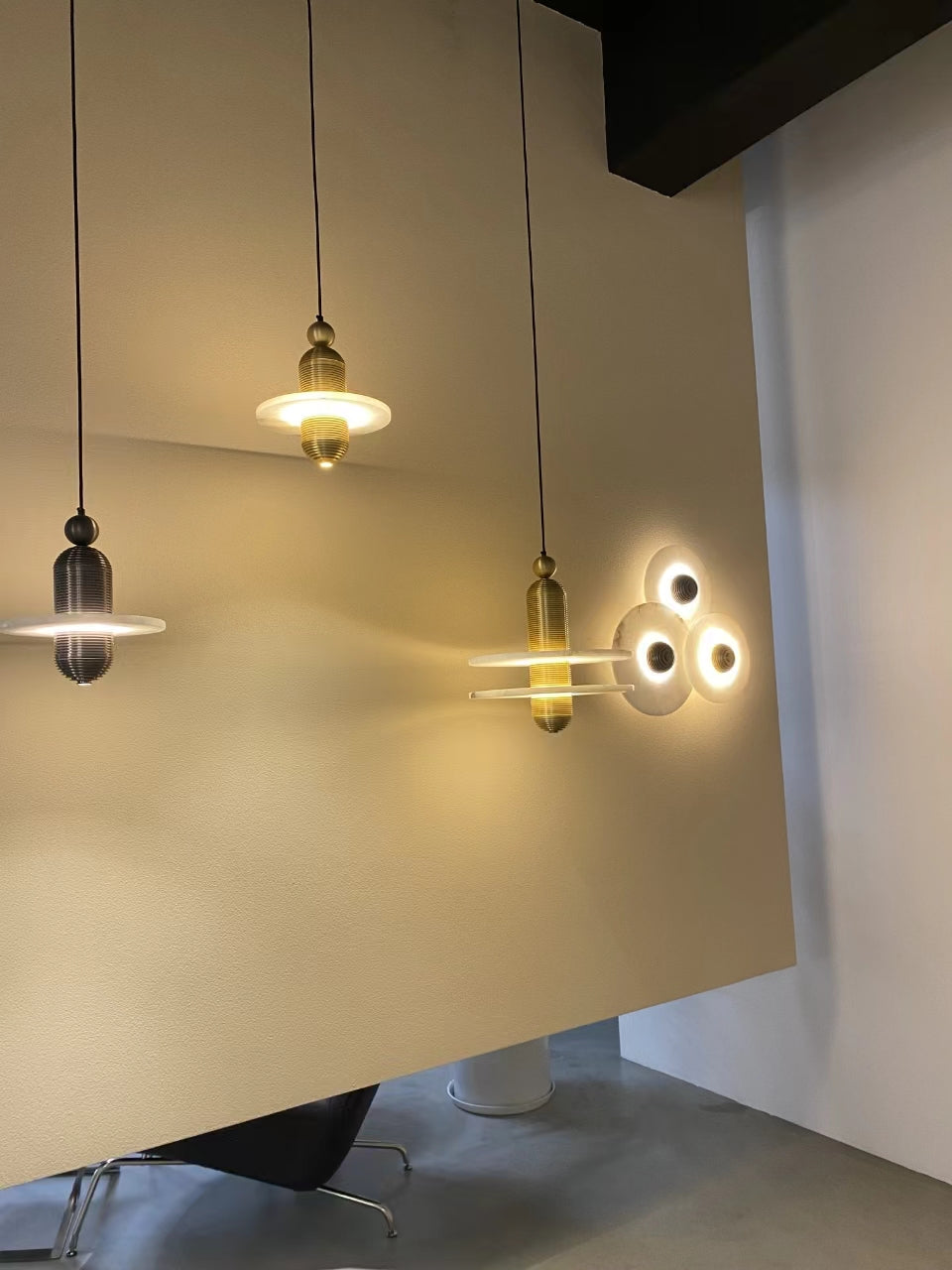 Alabaster Comet Pendant Lamp — view 36