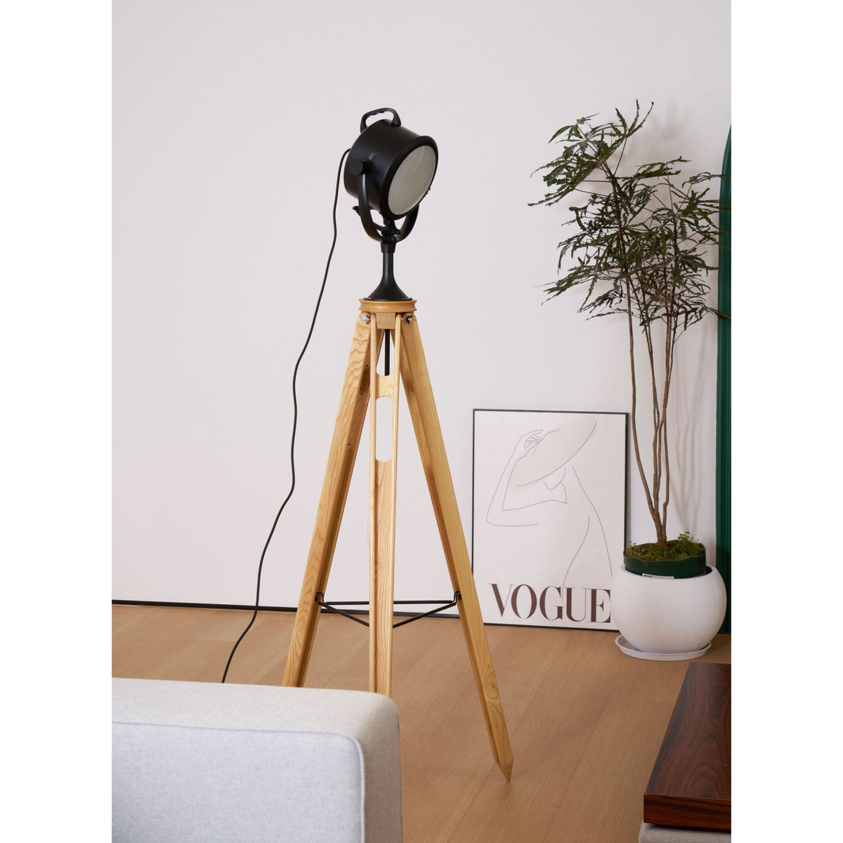Alfred Tripod Floor Lamp — view 11