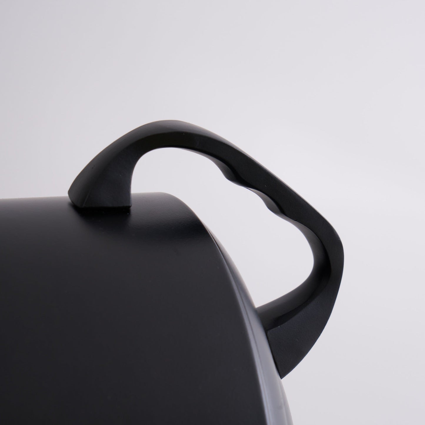 Alfred Tripod Floor Lamp