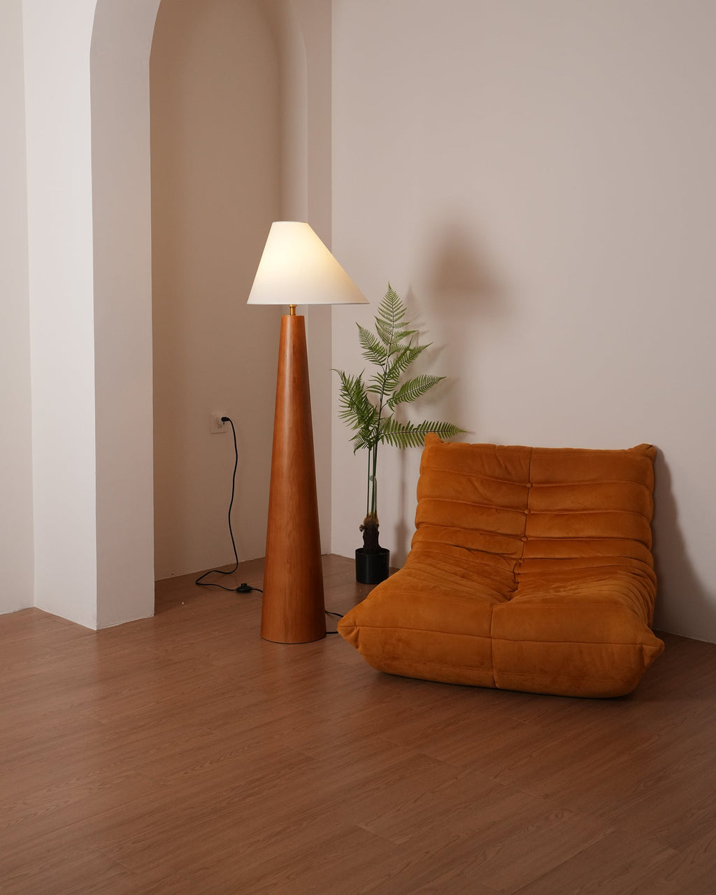 Alvin Floor Lamp — view 6