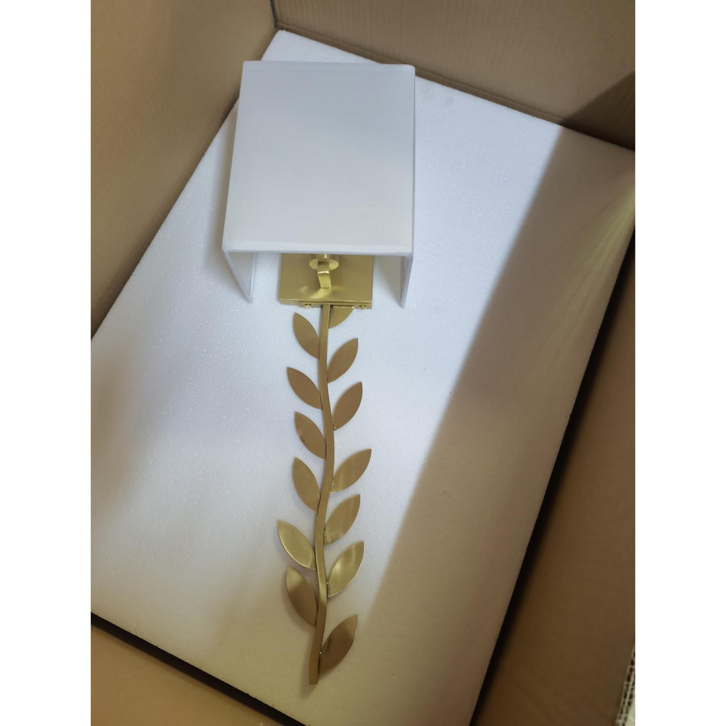 Arbor Grove Wall Lamp — view 4