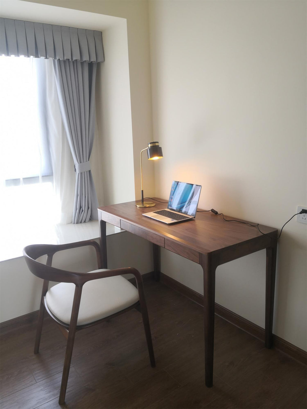 Ari Scandustrial Table Lamp — view 4