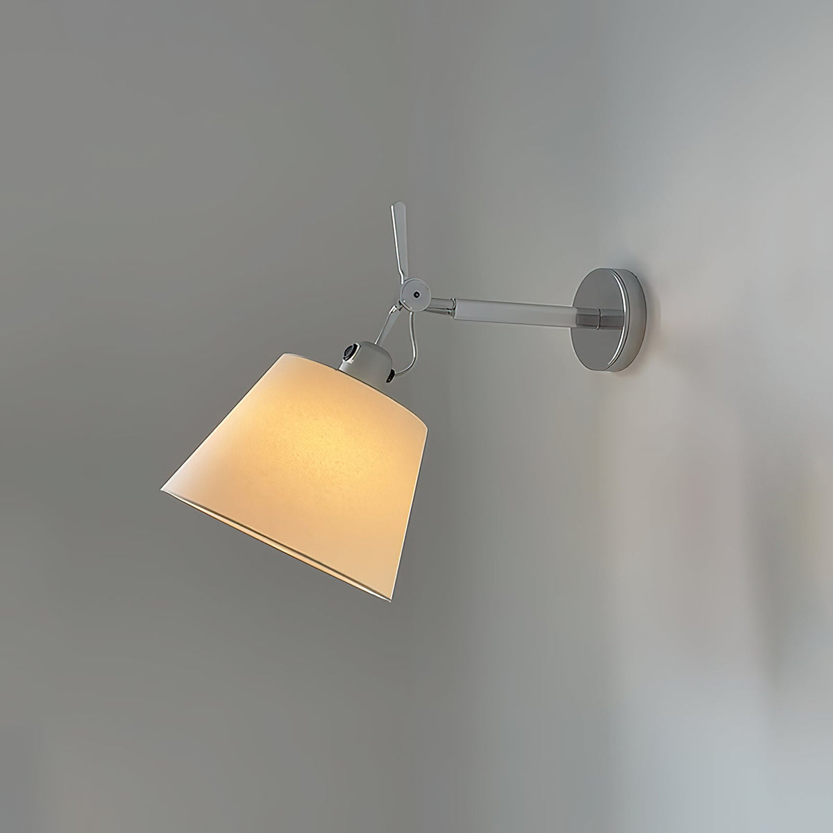 Artemide Wall Lamp — view 4