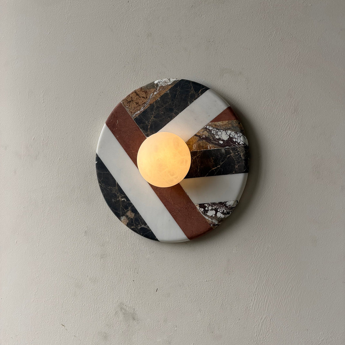 Battuto Marble Wall Lamp — view 13
