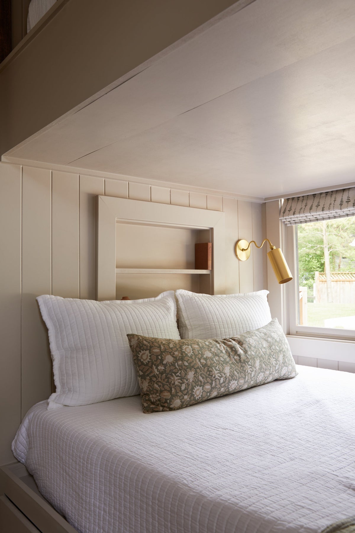 Bea Wall Lamp — view 5
