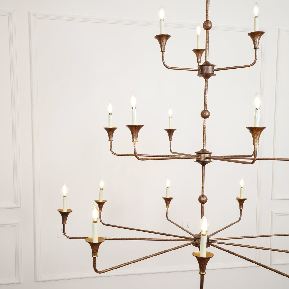 Cecil Grande Chandelier — view 27