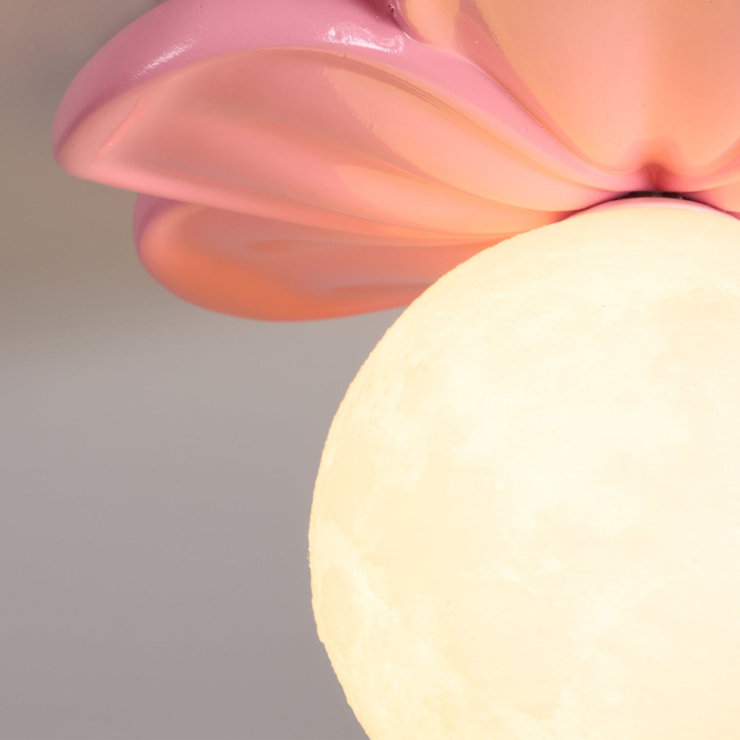Cream Bloom Flower Ceiling Lamp