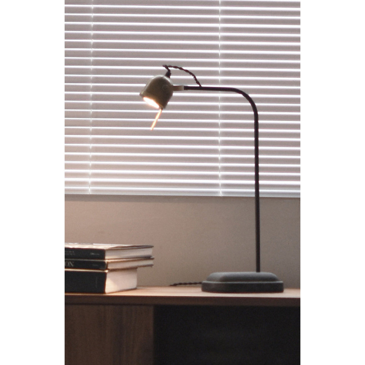 Leipzig Table Lamp — view 8
