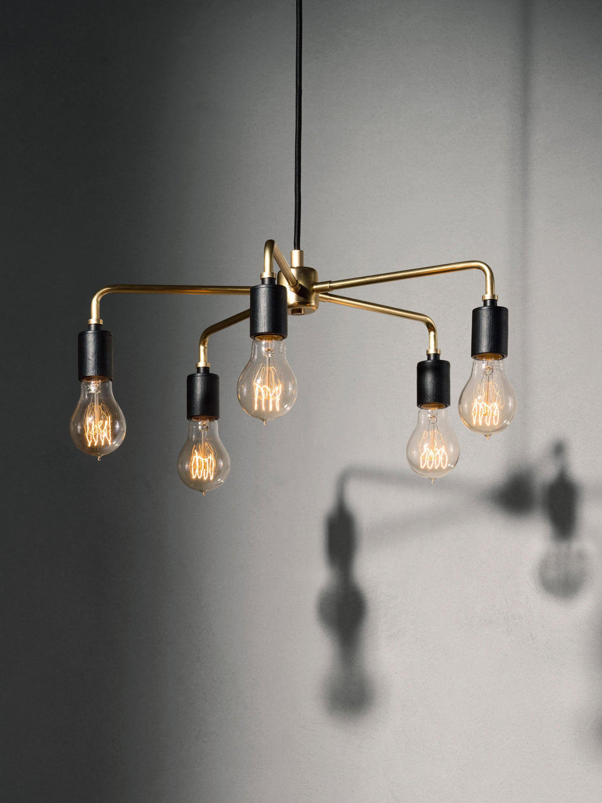 Leonard Chandelier — view 2