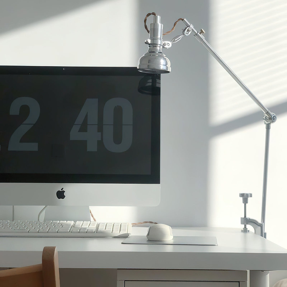 Lumina Articulated Table Lamp — view 9
