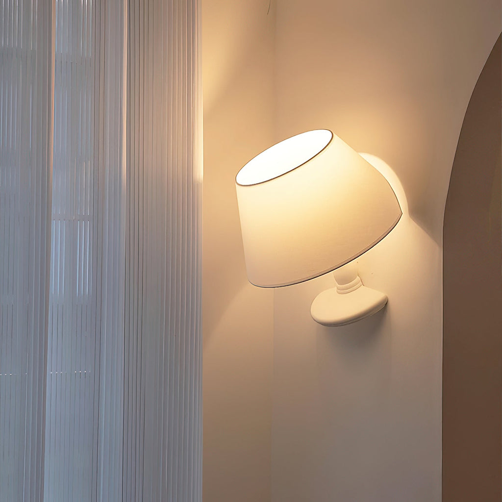 Melampo Wall Lamp — view 2