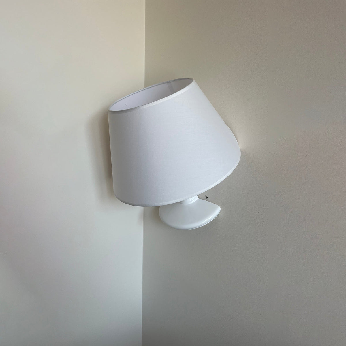 Melampo Wall Lamp — view 10
