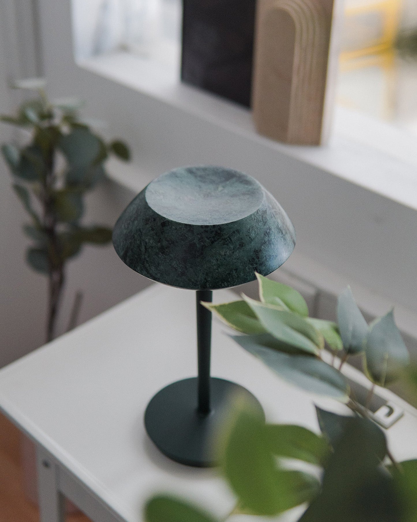 Mini Fiore Table Lamp (built-in battery)