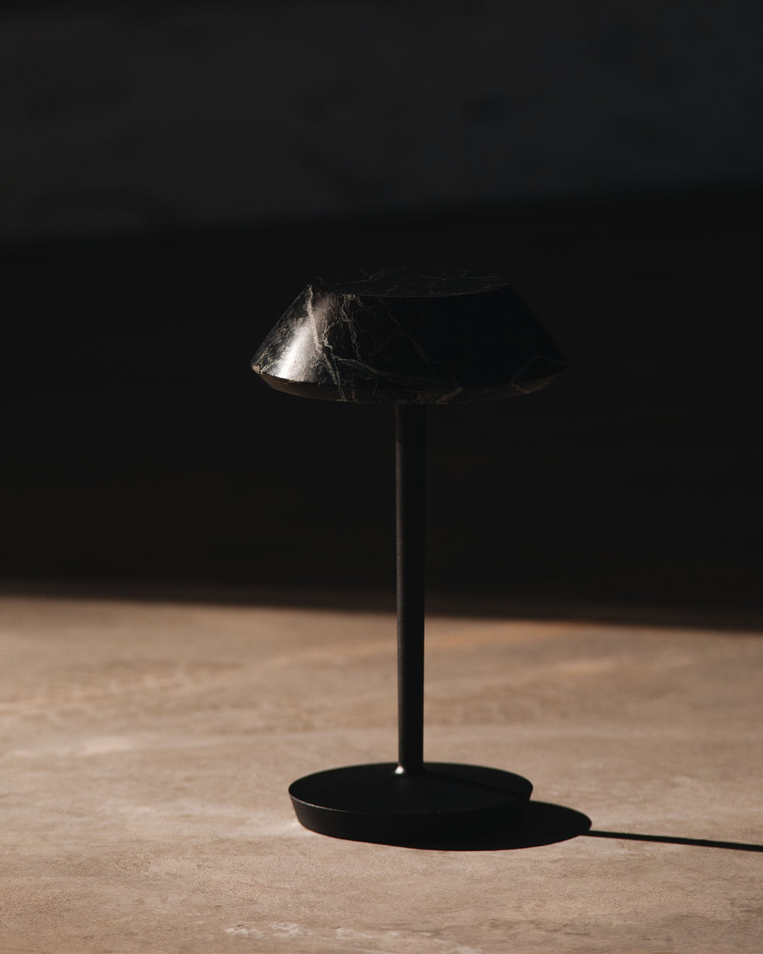 Mini Fiore Table Lamp (built-in battery) — view 17