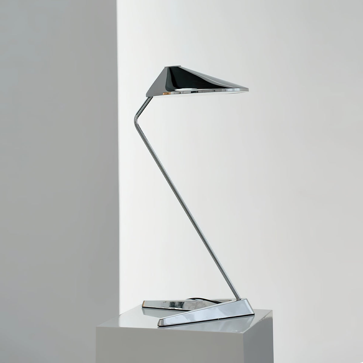 Non La Table Lamp — view 4