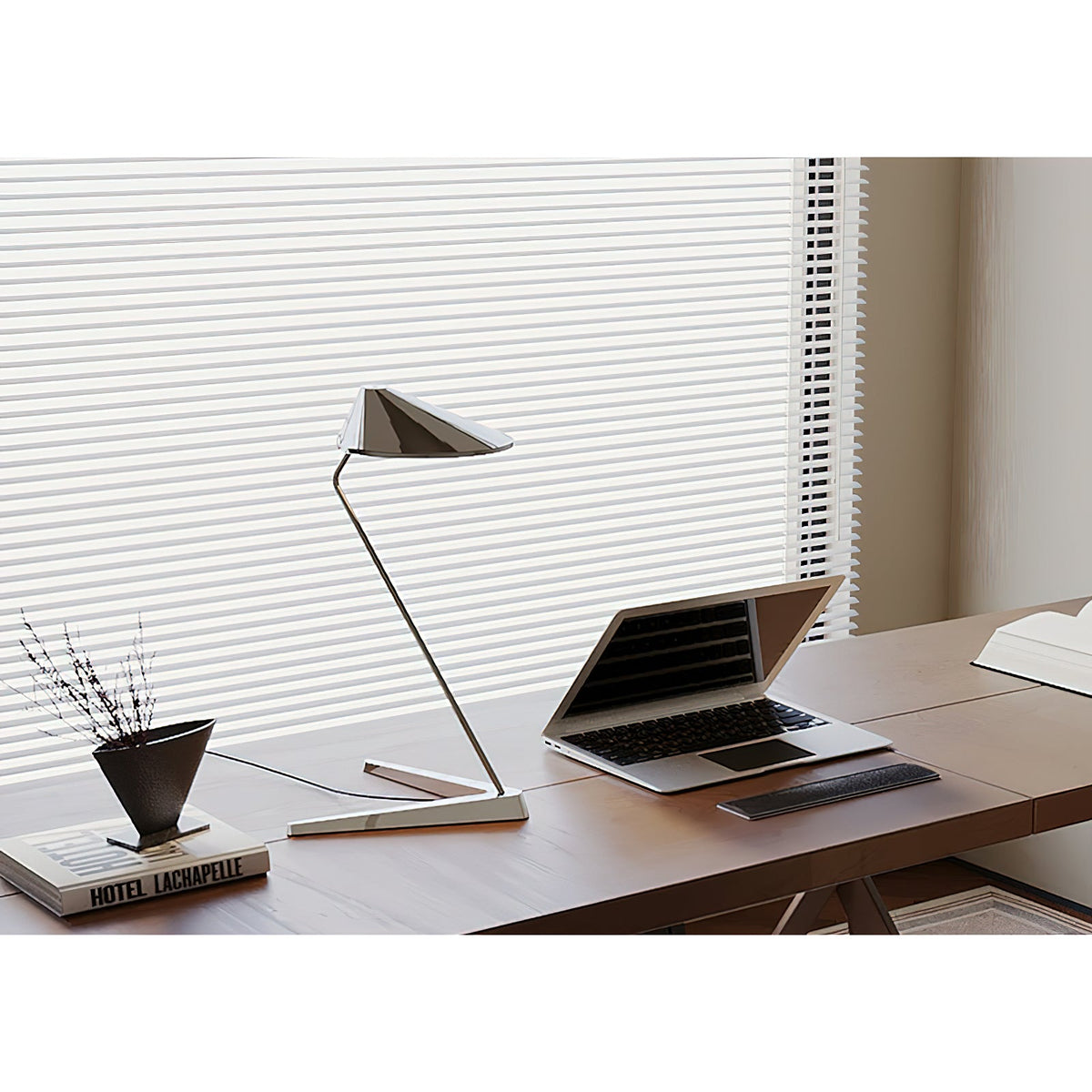 Non La Table Lamp — view 8