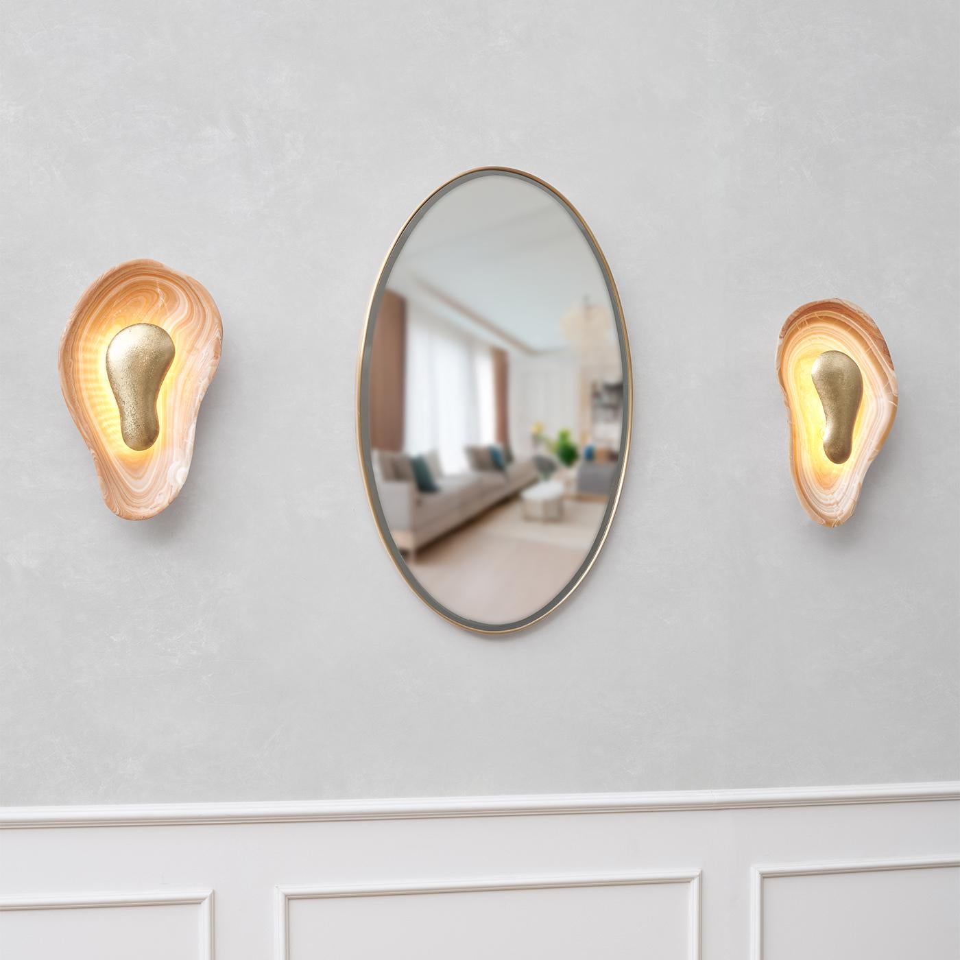 Oyster Hammered Onyx Sconce