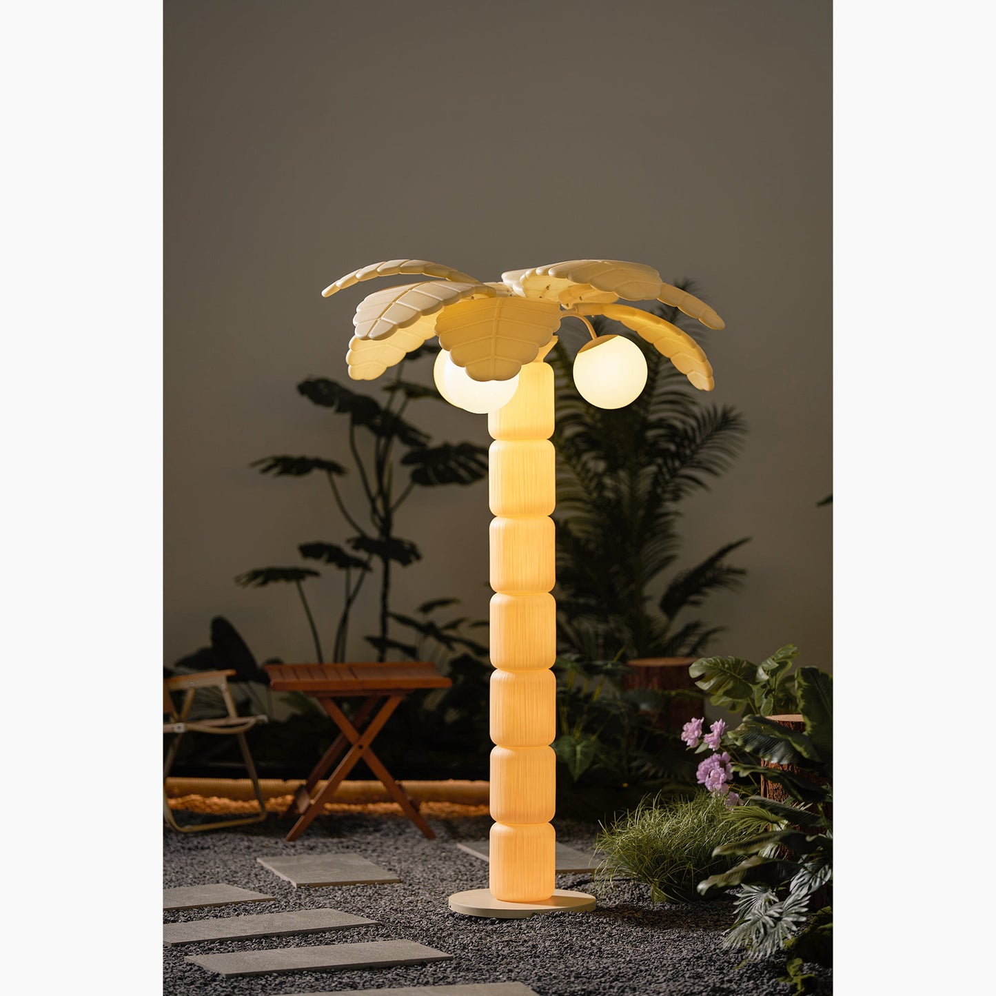 Palm Beach Outdoor Floor Lamp