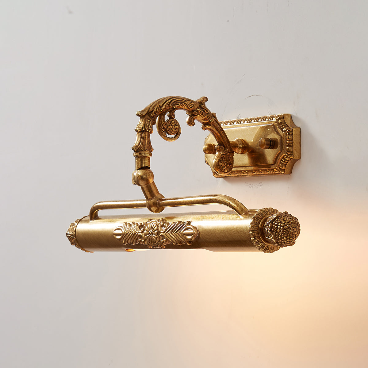 Pania Brass Wall Lamp — view 26