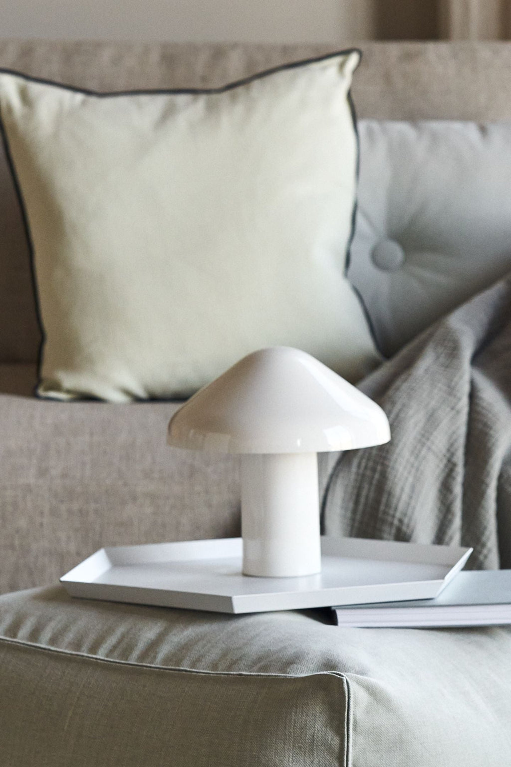 Pao Portable Table Lamp (built-in battery) — view 12