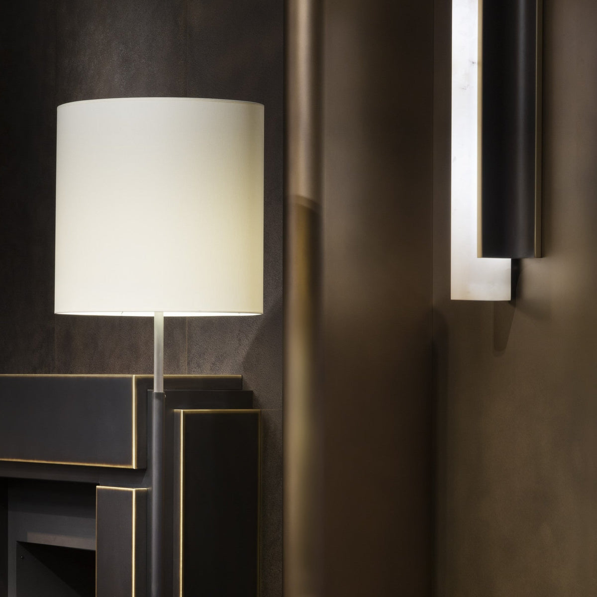 Timide Alabaster Wall Lamp — view 7