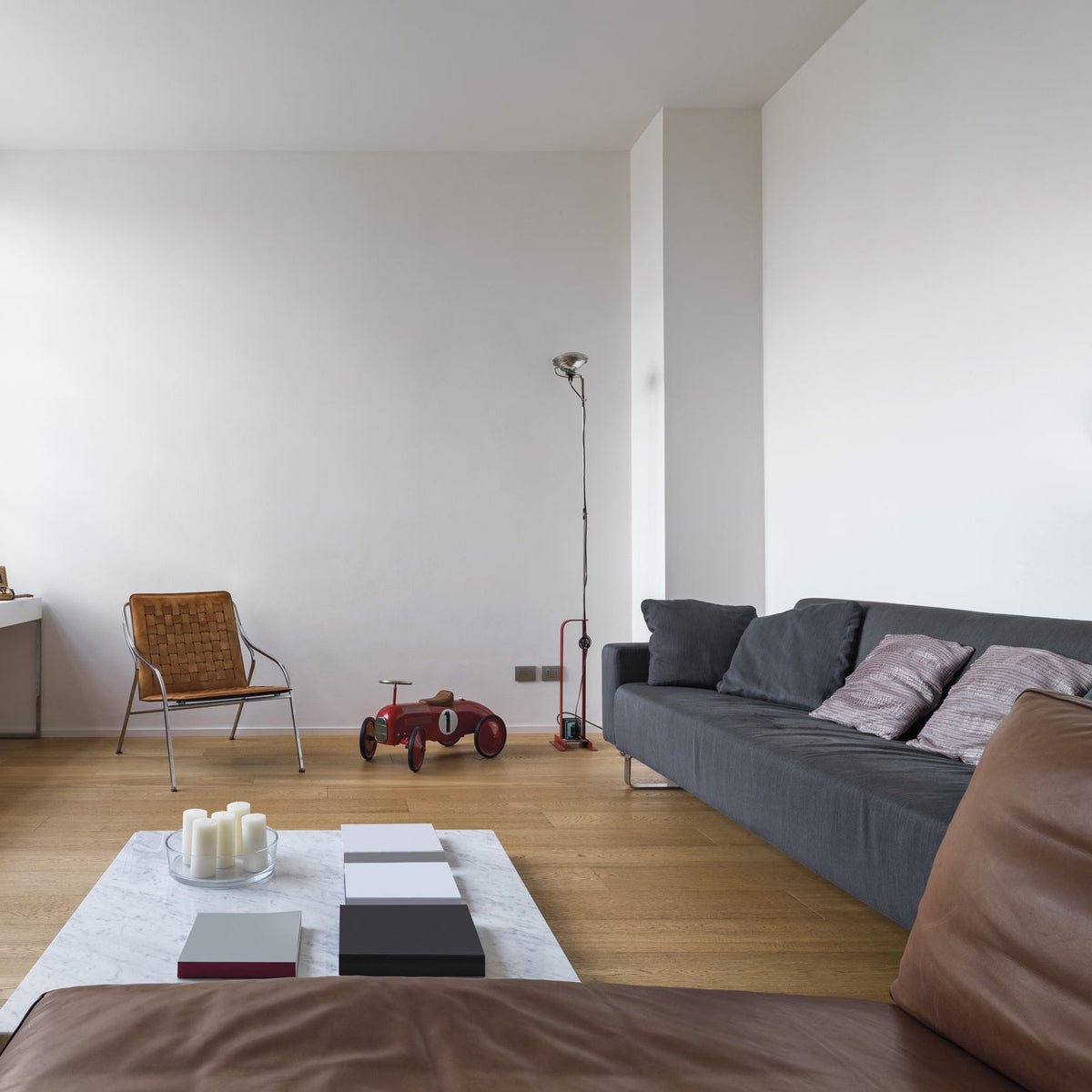 Toio Floor Lamp — view 7