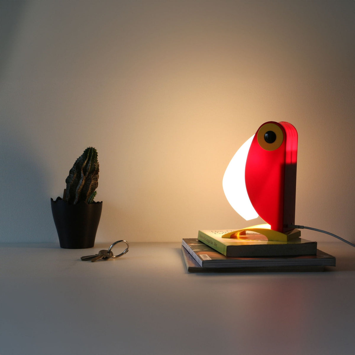 Toucan Table Lamp (Built-in Battery) — view 5