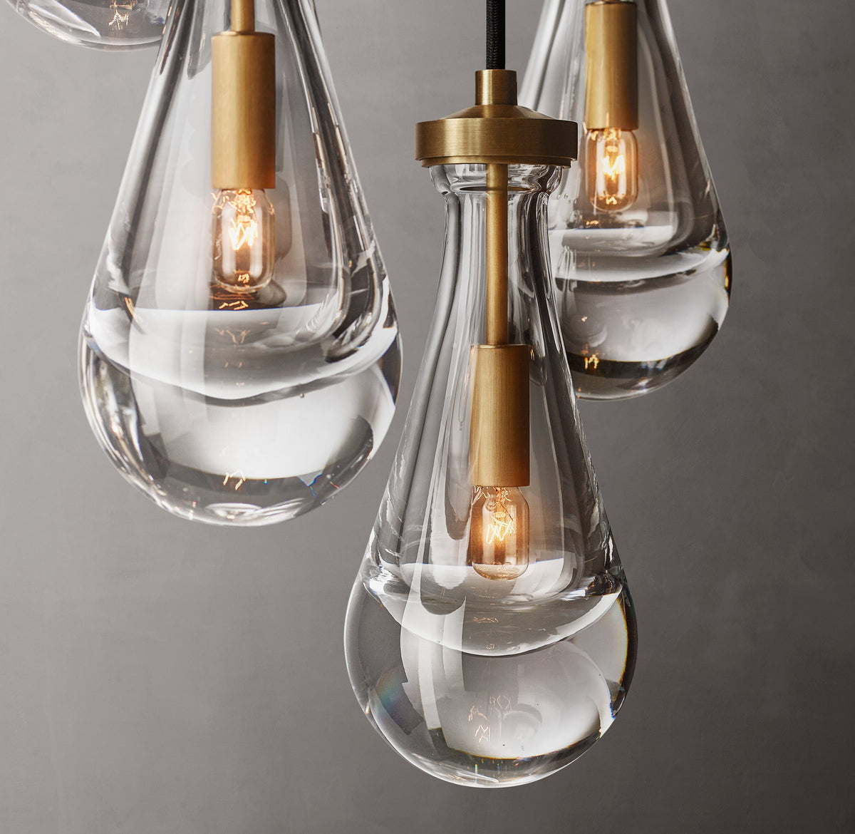 Signature Rain Round Chandelier – 18" Vintage Brass — view 3