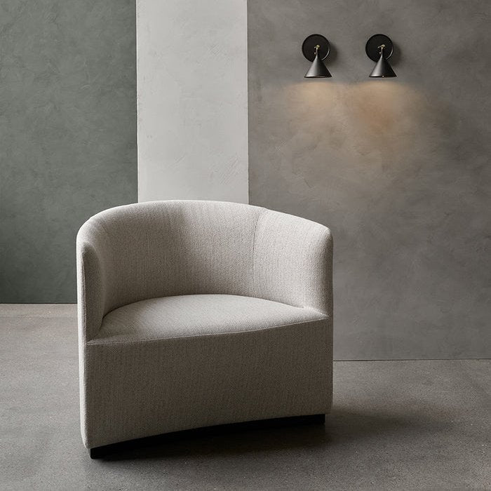 Sophisticated Cast Sconce Wall Lamp - view 4