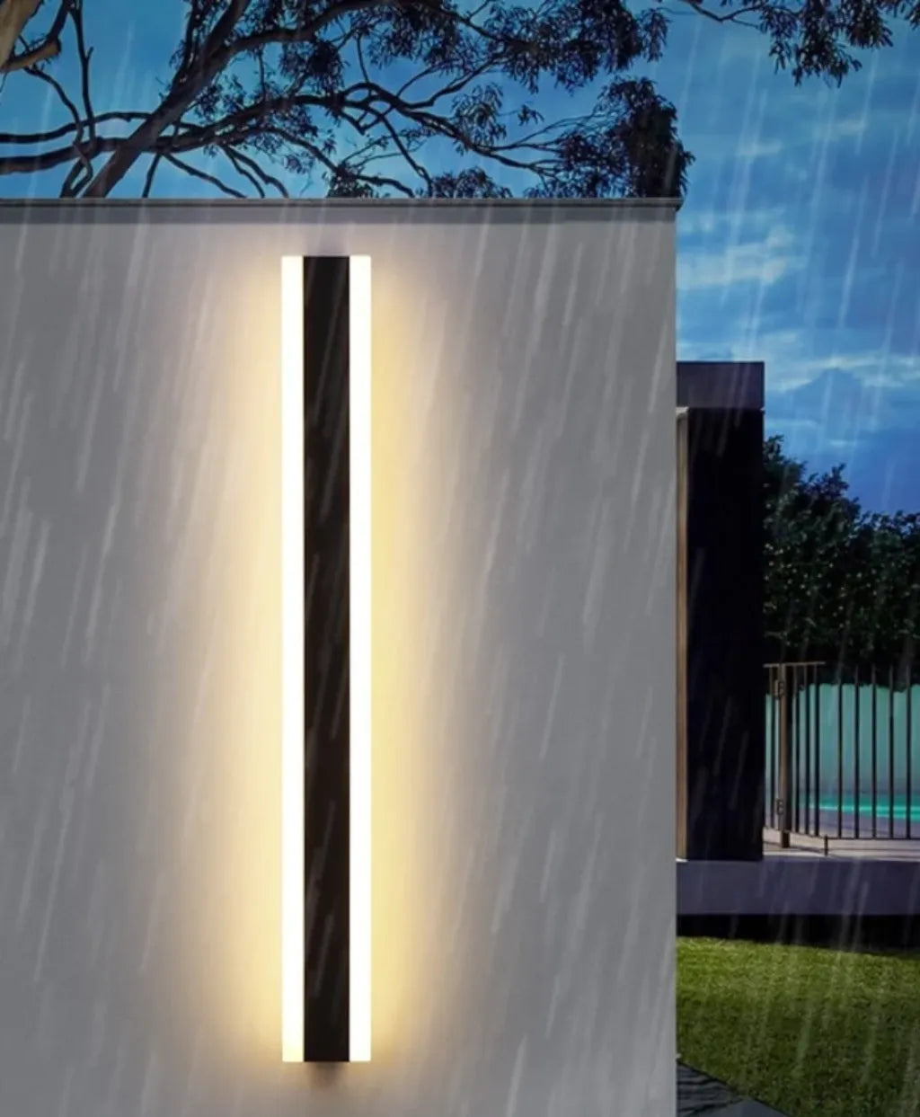 Minimalist Haylen Cylinder Outdoor Wall Lighting in Black - view 3