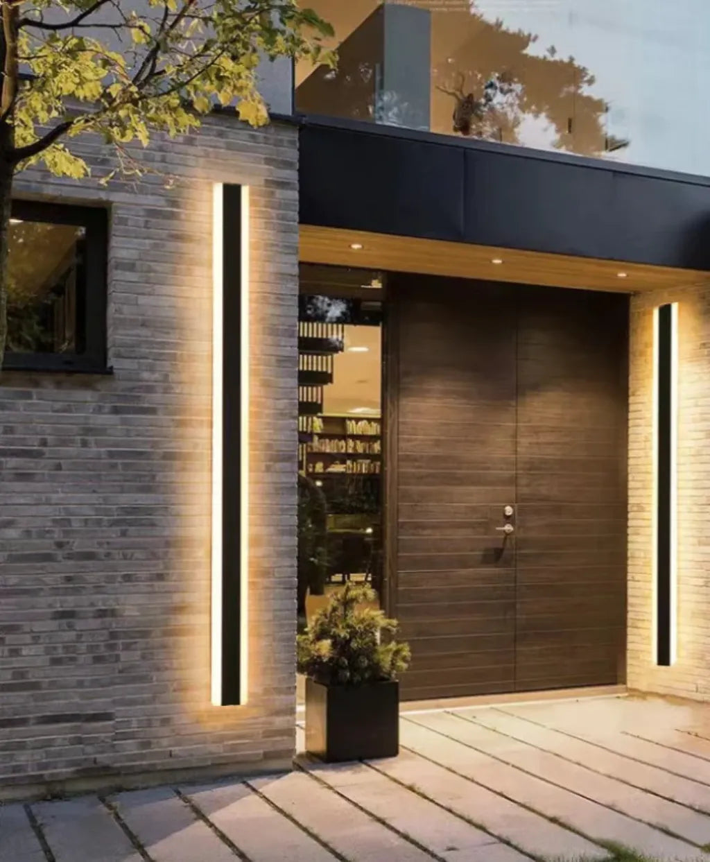 Minimalist Haylen Cylinder Outdoor Wall Lighting in Black - view 7
