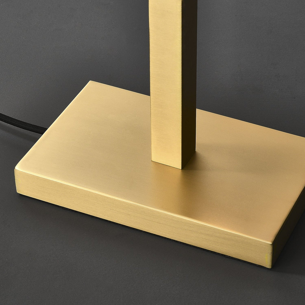 Vegas Tlg Glass Table Lamp - view 8