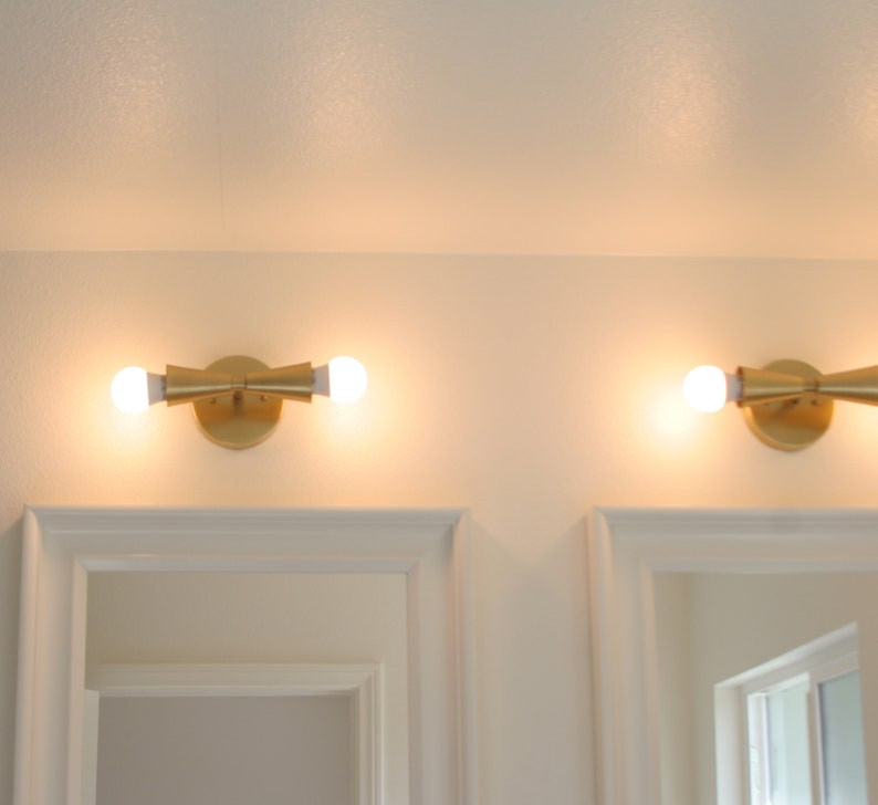 Modern Vanity Lighting Brass Double-Head Bathroom Sconce - view 2