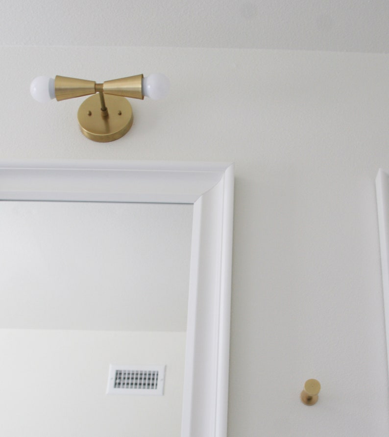 Modern Vanity Lighting Brass Double-Head Bathroom Sconce - view 3