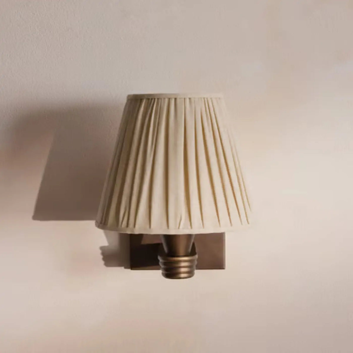 Viola Wall Light Bronze - view 2