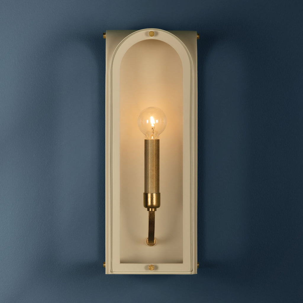 Lincroft Lantern Sconce — English Estate Wall Lantern - view 4